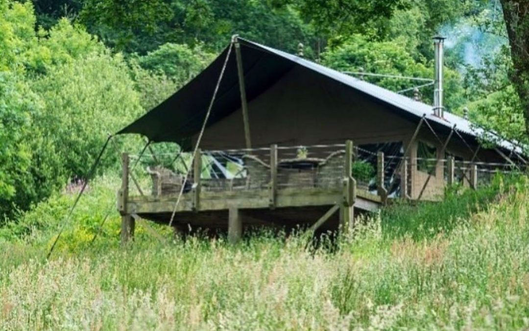 Longlands, Devon, 5 Cabins, each Sleeps 6