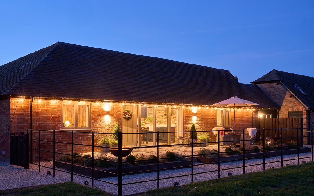 The Shooting Lodge, Mount Pleasant Barns, near Stratford-on-Avon and The Cotswolds, Sleeps 2