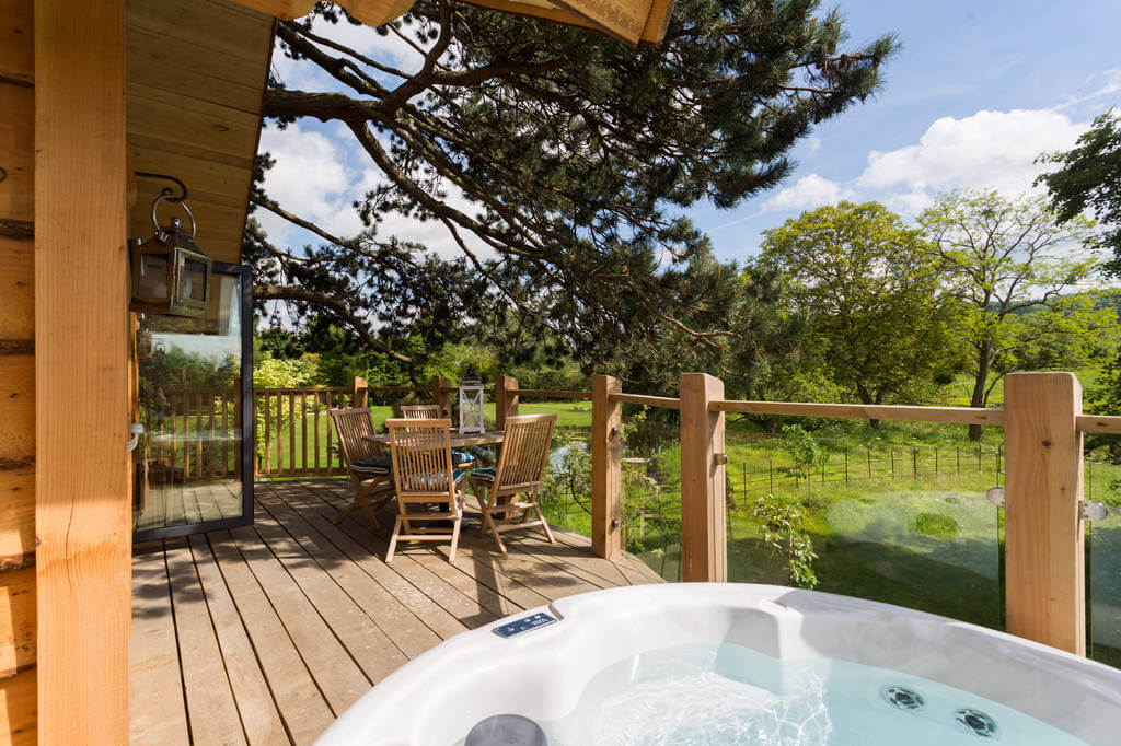 Bredon Hill Treehouses, Cotswolds, Sleeps 2-4 orchard treehouse 54 1024 wide