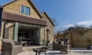 Deer Park Retreats, The Cotswolds, 3 retreats, Sleeps 2-8