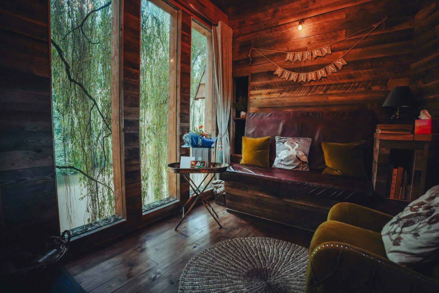 The Orchard at Fenny Castle, Pomeroy Treehouse interior image00007