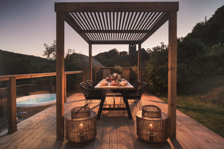 The Old Apple Store Competition